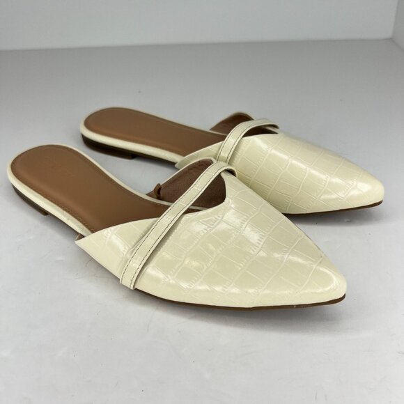 Old Navy Womens Beige Slip On Pointed Toe Strap Embossed Flat Size 8.5 Mules - Picture 2 of 10